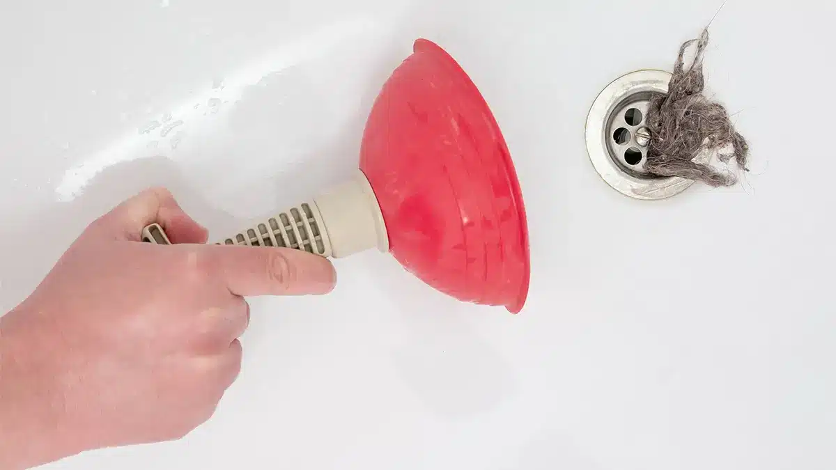fontanero urgente 24 horas madrid averias desatascos ducha atascada