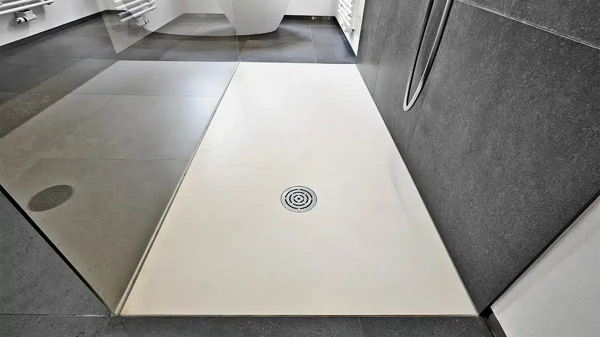 fontanero urgente 24 horas madrid instalara plato ducha 0